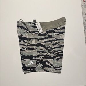 Adidas Shorts Camo Mens 2XL Zip Pockets Training